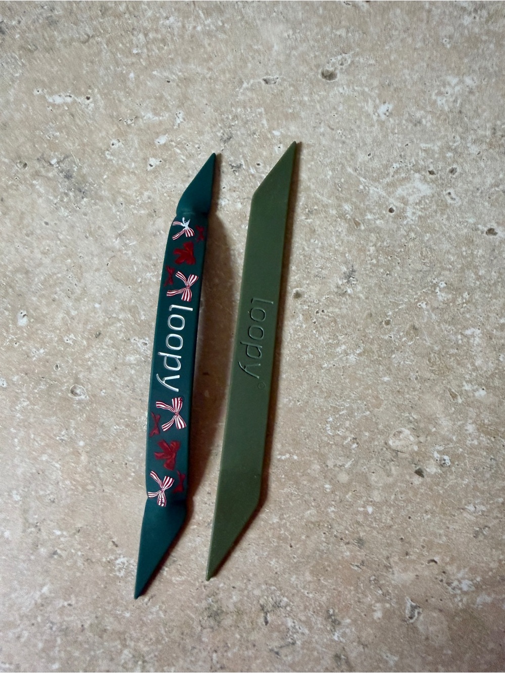 Loopy Set - Dark Green Xmas bows & Olive